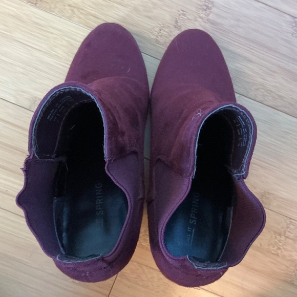 Call It Spring Burgundy Faux Suede Ankle Bootie Size 6 - Picture 7 of 7